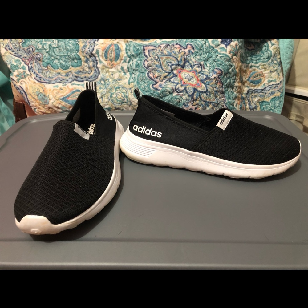 Adidas tennis shoes
